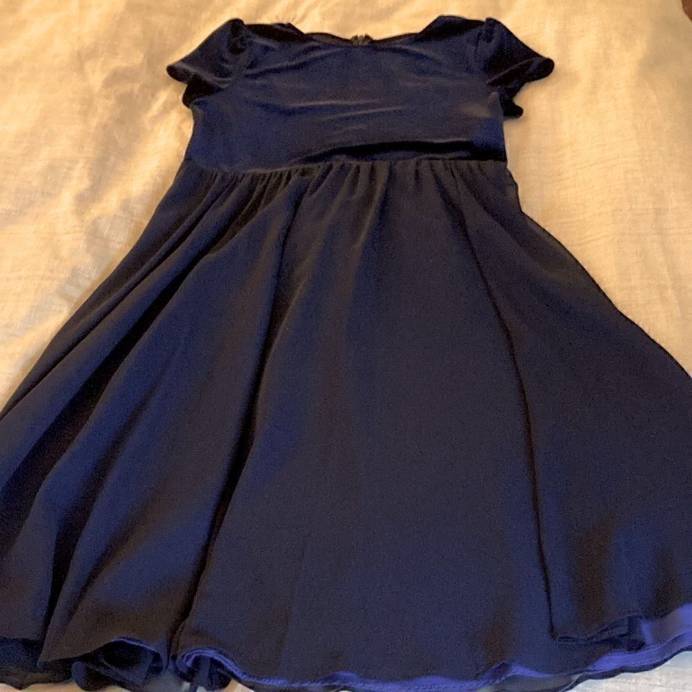Stage Accents Girls Velvet & Chiffon Navy Dress. Size 10.